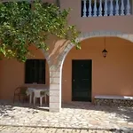 Aristidis Apartm. 2 *