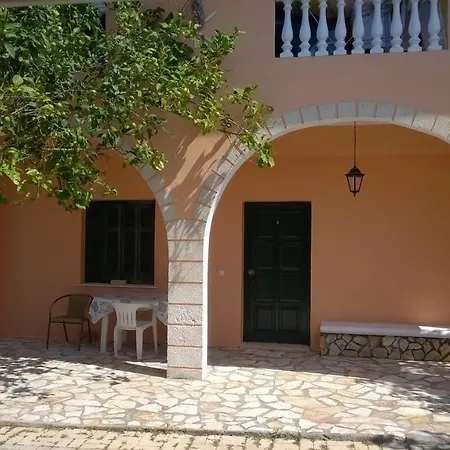 Aristidis Apartm. 2 *