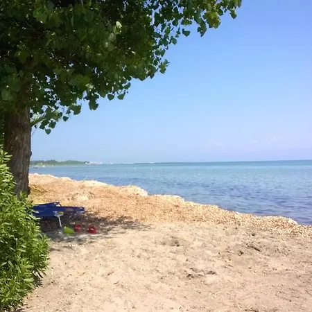 Dom wakacyjny Aristidis Apartm. 2 *