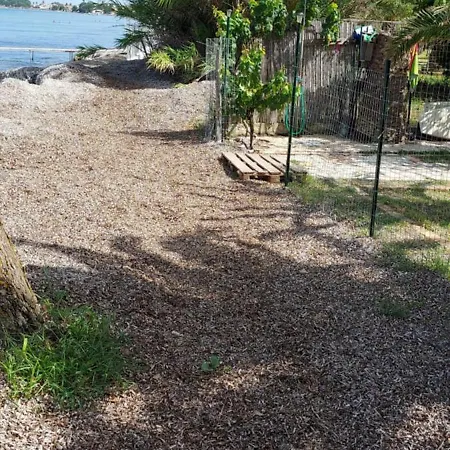 Aristidis Apartm. 2 度假居 *