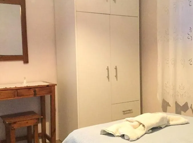度假居 Aristidis Apartm. 2